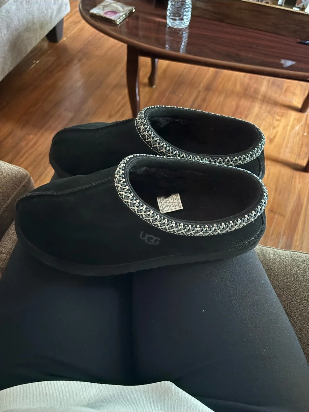 UGG Black Tasman excellent condition size 6